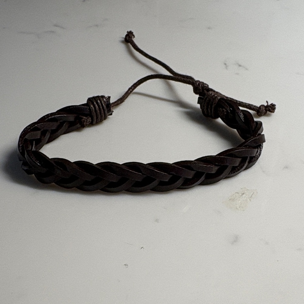 Elegant Braided Leather Bracelet